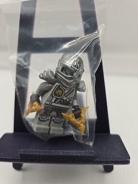 Official LEGO Ninjago Tournament of Elements Zane/Titanium Ninja minifigure